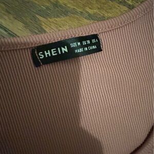 Cute summer crop square neck tee light pink M